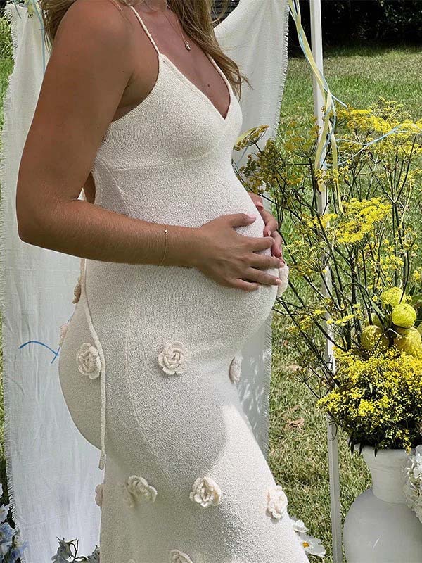 Ivory Midi Knit Dress With Floral Appliqu — image 2 of 2